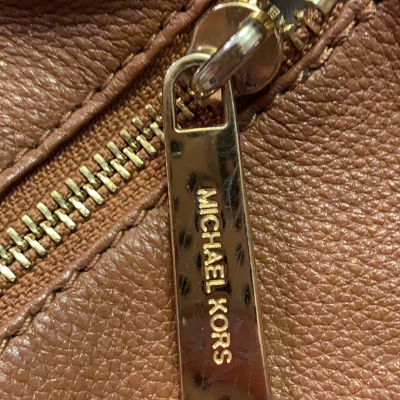 Michael kors leather cognac purse - Picture 4 of 4